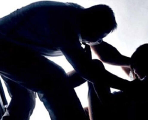 Chồng ép vợ quan hệ tình dục có được coi là hiếp dâm vợ hay không?