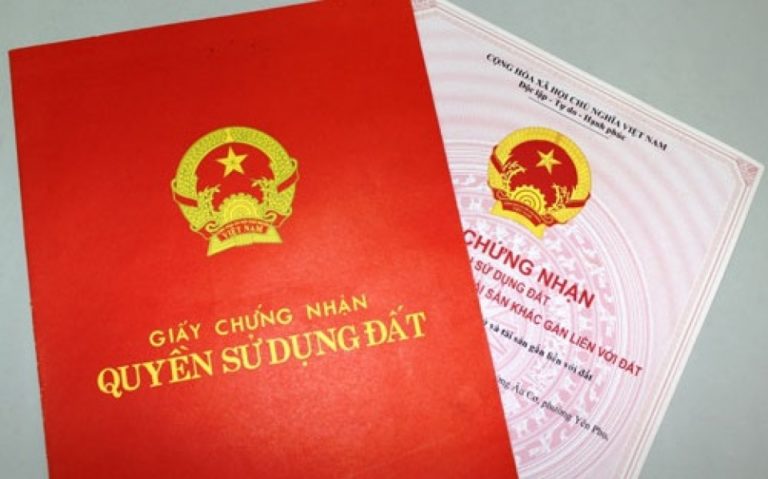 Quy định về người đứng tên trong sổ đỏ