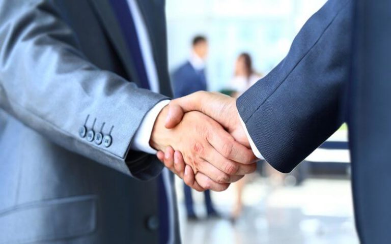 Thủ tục thay đổi người đại diện pháp luật của doanh nghiệp theo quy định mới nhất năm [year]