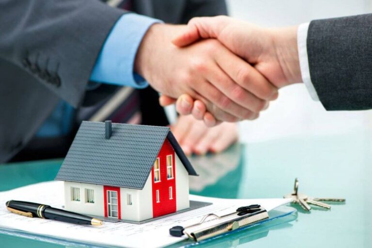 Dịch vụ luật sư khởi kiện vụ án tranh chấp đất đai