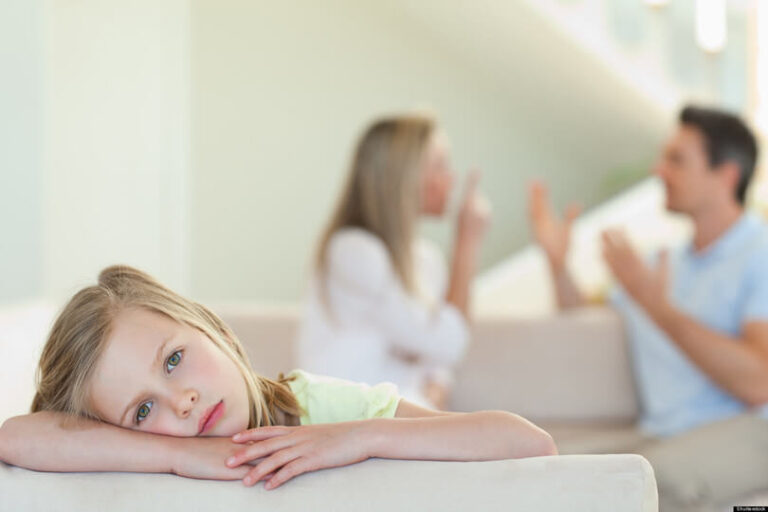 Con từ 7 tuổi có quyền chọn ở với bố hoặc mẹ khi bố mẹ ly hôn không?