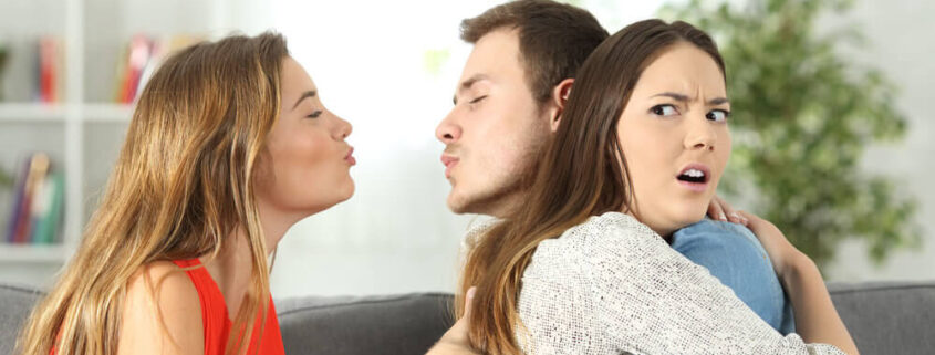 Ngoại tình có được chia tài sản chung của vợ chồng khi ly hôn không